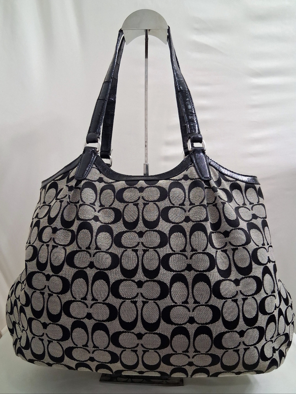 Coach F28503 Devin Signature Stripe Gray And Black Jacquard Shoulder Bag - Picture 2 of 16